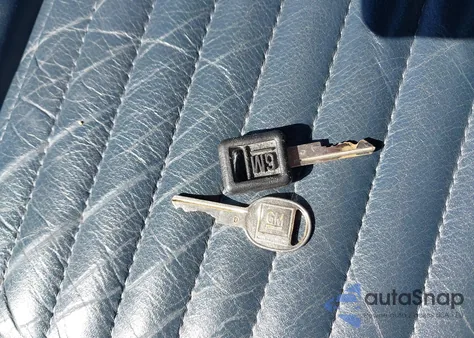 1988 Buick Reatta из США, поврежденный, VIN 1G4EC11C4JB903281